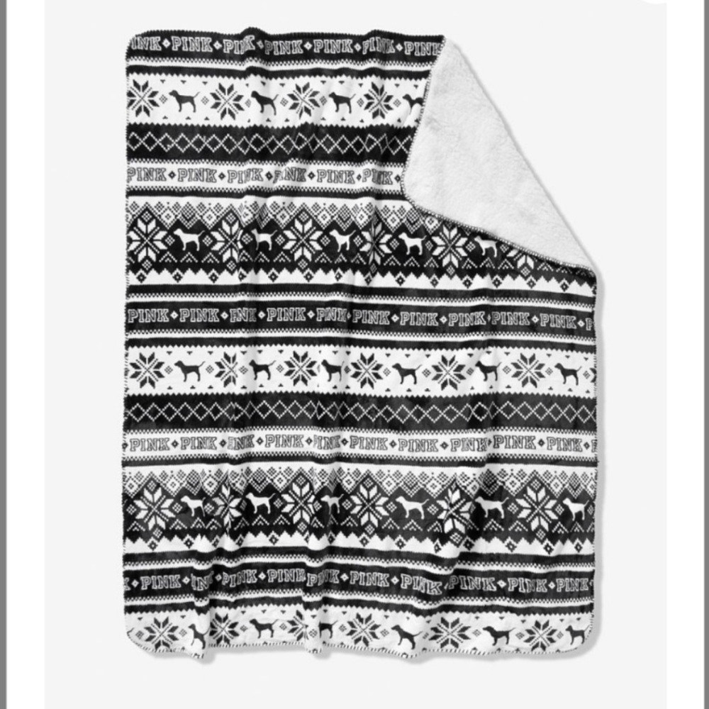 VS PINK Super Soft Sherpa Fleece Blanket